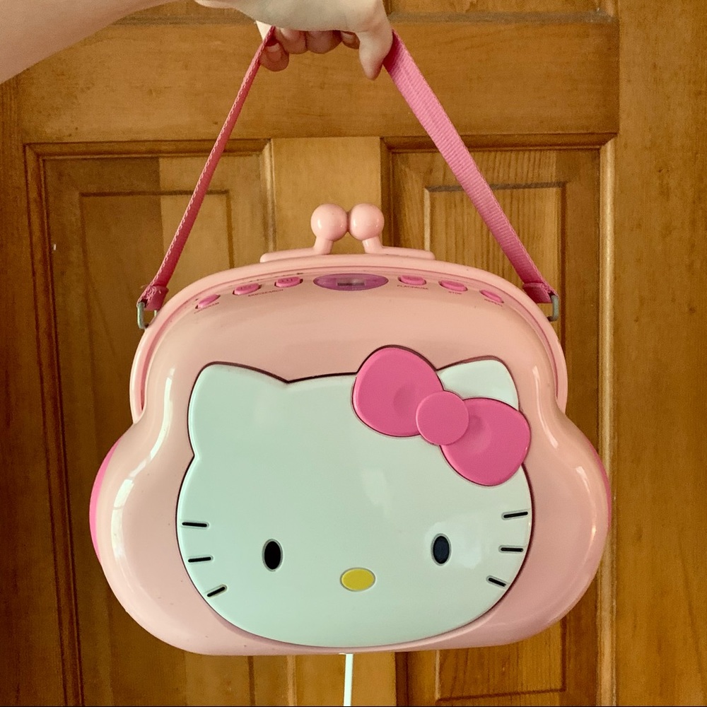 Y2K Hello Kitty Radio & CD Player